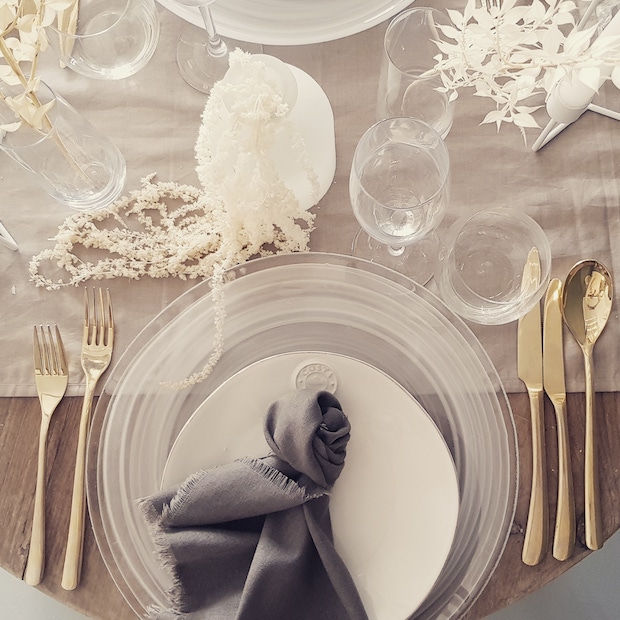 Candyfloss glass underplate Muse Decor Hire copy.jpg